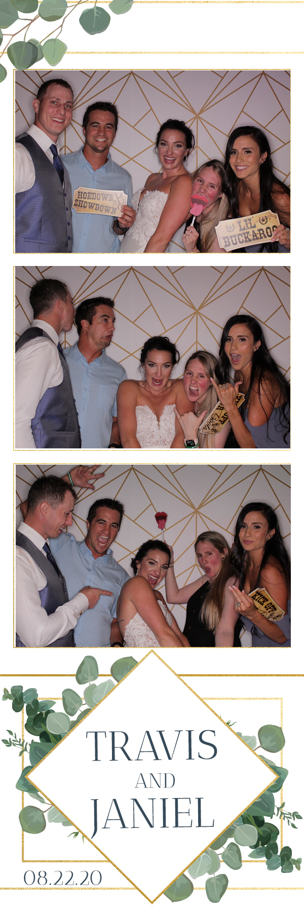 Jacquie & Dennis’ Wedding | View more photos from the event at gallery.photoboothbillings.com/u/PhotoBoothBillings/Jacquie-Dennis’-Wedding-0